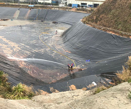 洛龙废水池清理